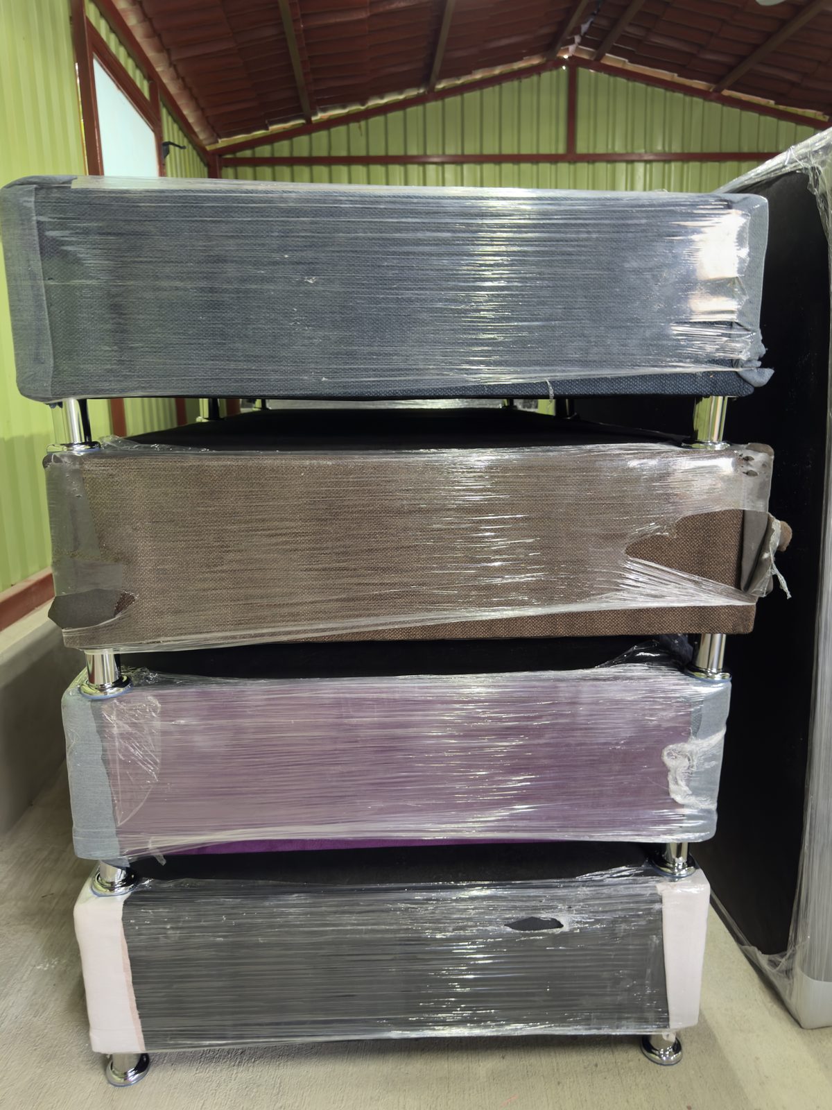 Torre de bases tipo box en varios tonos